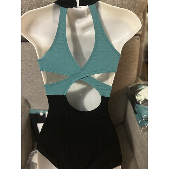 Balera Girls Size Medium Child Cutout Jade Camisole Dance Gymnastics Leotard NWT - Picture 3 of 3